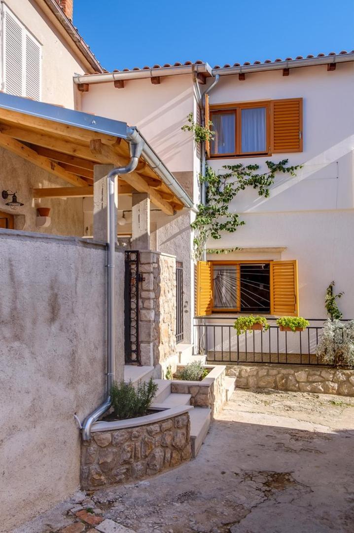 Elegant Apartment Iris Mali Lošinj Exterior foto