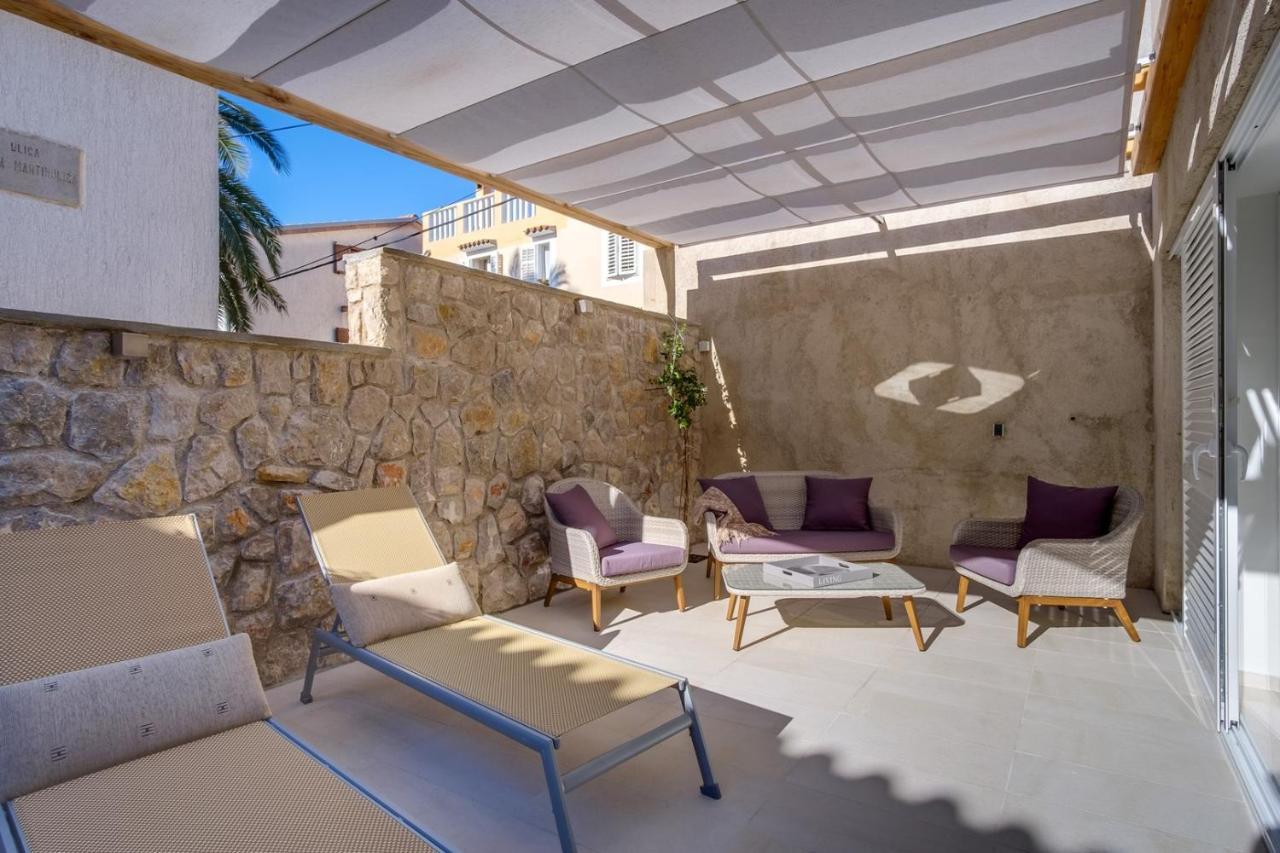 Elegant Apartment Iris Mali Lošinj Exterior foto
